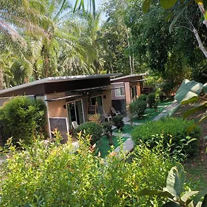 baan-khao-mai-kaew-lanta-village.koh-lantahotels.net/